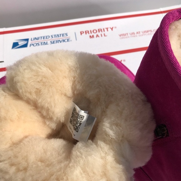 UGG LIL sunshine boots - Picture 8 of 8